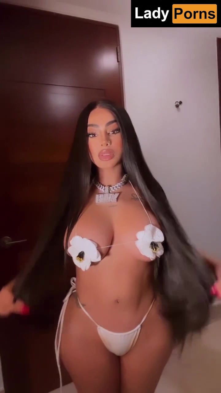 Yailin La Mas Viral leaked nude video is too erotic!!!