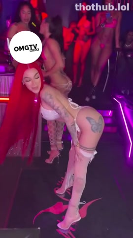 Bhad Bhabie aka Danielle Bregoli naked in the club!!!
