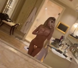 Breckie Hill Onlyfans naked in the bathroom!!!