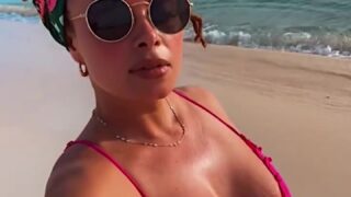 Joy Taylor nude video showing off her big breasts is hot viral!!!