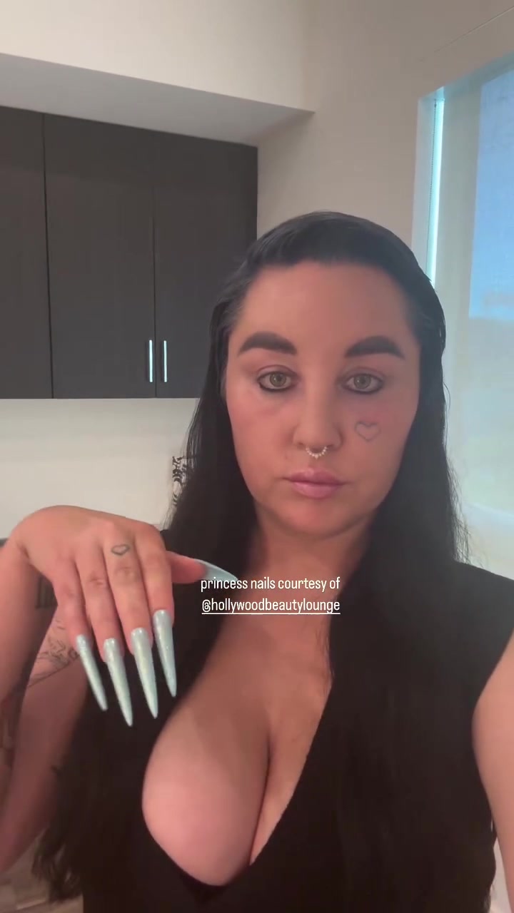 Amanda Bynes exposed porn video Onlyfans is going viral!!!