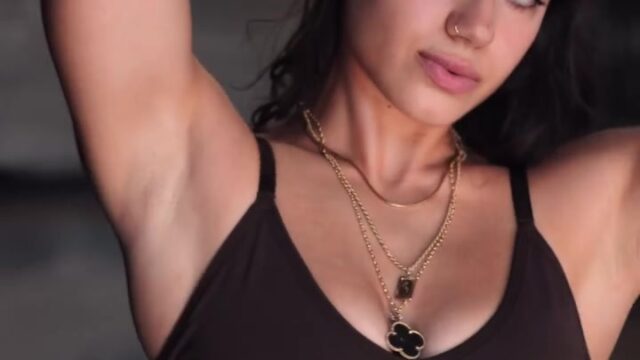 Sara Saffari New Video Shows Off Her Hot Body